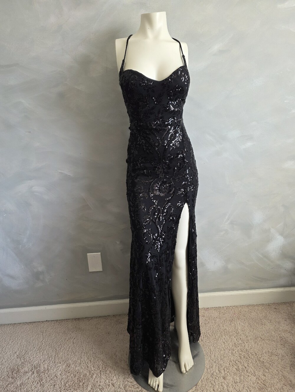 Black Sequin Floor Length Sweatheart Neckline Strappy Back Gown XS HOCO